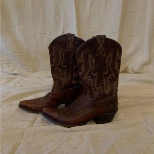 Super cute cowgirl boots!!